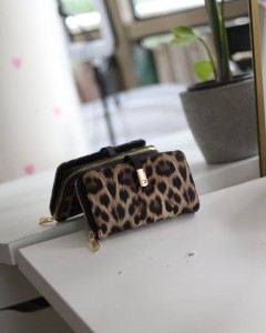 Kadın Leopar Doku Gold Aksesuar Detaylı Cüzdan