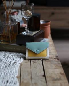 Mint Limon Çift Renk Düğme Detaylı Mini Cüzdan