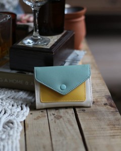 Mint Limon Çift Renk Düğme Detaylı Mini Cüzdan