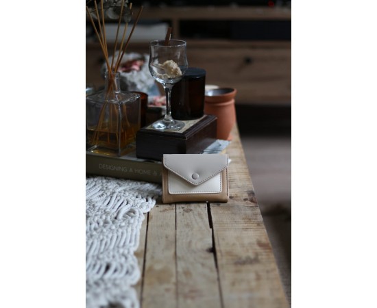 Karamel Bej Çift Renk Düğme Detaylı Mini Cüzdan