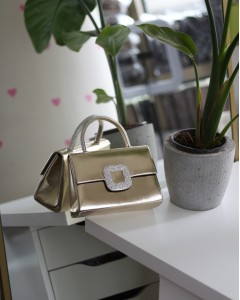 Gold Kare Taş Toka Detaylı Tutmalı Abiye El Omuz Çantası