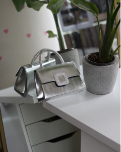 Silver Kare Taş Toka Detaylı Tutmalı Abiye El Omuz Çantası