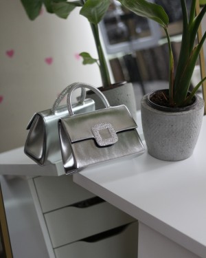 Silver Kare Taş Toka Detaylı Tutmalı Abiye El Omuz Çantası