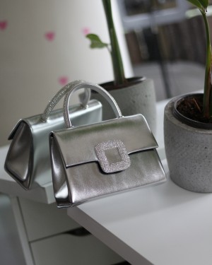 Silver Kare Taş Toka Detaylı Tutmalı Abiye El Omuz Çantası