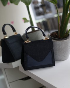 Lacivert Siyah Kot Detaylı Tutmalı El Omuz Çantası