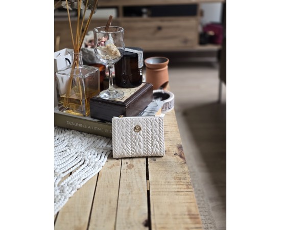 Krem Dokuma Desen Kare Kartlık Detaylı Cüzdan