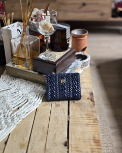 Lacivert Dokuma Desen Kare Kartlık Detaylı Cüzdan