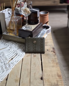 Haki Yeşil Dokuma Desen Kare Kartlık Detaylı Cüzdan