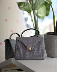 Platin Simli Oval Gold Aksesuarlı Taşlı Tutma Kulplu Abiye El Çantası 