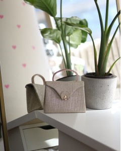 Gold Simli Oval Gold Aksesuarlı Taşlı Tutma Kulplu Abiye El Çantası