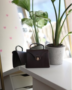 Acı Kahve Mat Oval Gold Aksesuarlı Taşlı Tutma Kulplu Abiye El Çantası