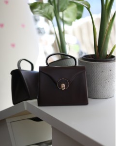 Acı Kahve Mat Oval Gold Aksesuarlı Taşlı Tutma Kulplu Abiye El Çantası