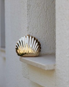 Kadın Gold Metal Istiridye Formlu Zincir Detaylı Abiye Çanta