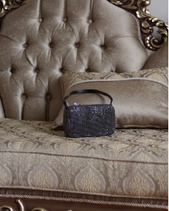 Siyah Özel Form Taş İşleme El & Omuz Çantası