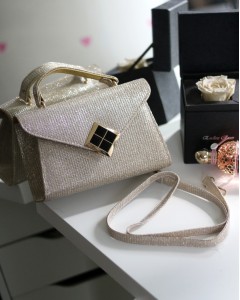 Gold Simli Kare Gold Aksesuar Detaylı Abiye Çanta