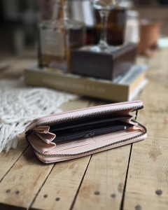 Pudra Dokulu Slim Kartlık Detaylı Cüzdan