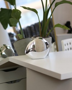 Silver Asimetrik Yassı Taş Form Mika Abiye Çanta