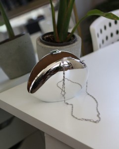 Silver Asimetrik Yassı Taş Form Mika Abiye Çanta