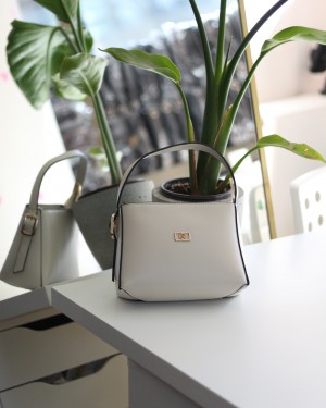 Krem Dokulu Tutma Saplı El Omuz Çantası