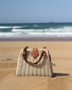 Kadın Bej Bambu Tutma Saplı Omuz Askılı Hasır Çanta