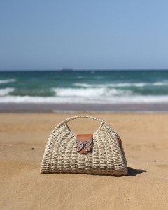  Kadın Bej Kilit Detaylı Tutma Saplı Omuz Askılı Hasır Çanta