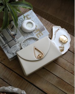 Krem Taş Tutma Saplı Damla Tokalı Abiye El Çantası