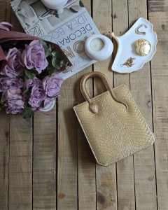 Kadın Gold Yılan Aksesuar Detaylı Parlak Doku Abiye El Çantası