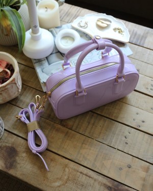 Kadın Lila Silikon Çift Kulplu Askılı El & Omuz Çantası Kadın Lila Silikon Çift Kulplu Askılı El & Omuz Çantası