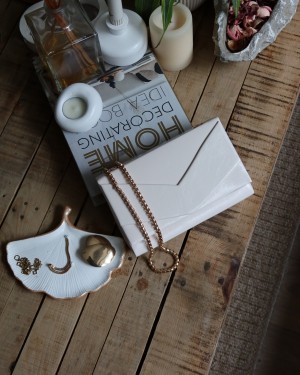 Kadın Krem Rugan Zarf Kutu Omuz Çantası