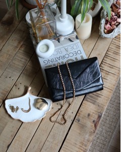 Kadın Siyah Rugan Zarf Kutu Omuz Çantası