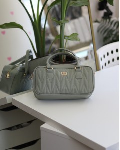 Mint Yeşili Desenli Tutma Saplı Omuz Çantası