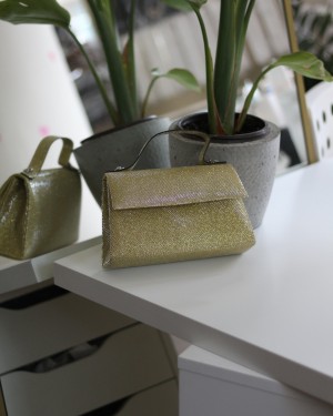 Light Gold Simli Tutma Detaylı Abiye Omuz Çantası Light Gold Simli Tutma Detaylı Abiye Omuz Çantası