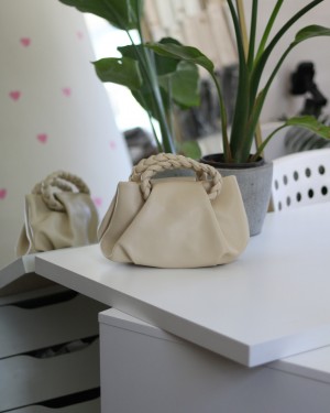 Butter Yellow Örme Saplı Yumuşak Deri Omuz Çantası