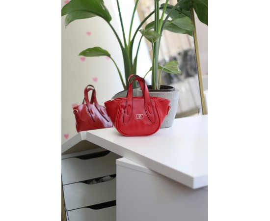 Kırmızı Rugan Tutma Saplı Pouch El Çantası