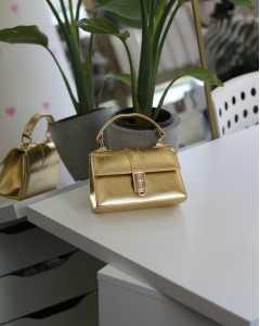 Kadın Gold Parlak Toka Detaylı Zincirli El Omuz Çantası