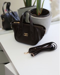 Acı Kahve Rugan Tutma Saplı Pouch El Çantası