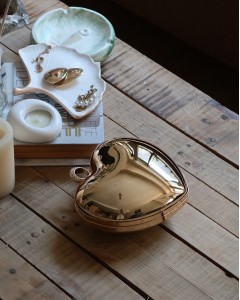 Gold Metal Kalp Zincirli El Omuz Çantası