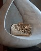 Gold Metal Köşeli Zincirli Omuz Çantası Gold Metal Köşeli Zincirli Omuz Çantası