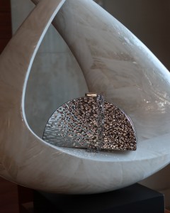  Silver Metal Desenli Zincirli Omuz Çantası