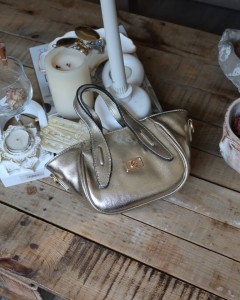 Gold Tutma Saplı Pouch El Çantası