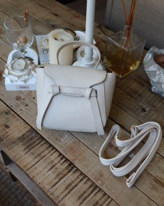 krem şerit detaylı tutma saplı el omuz çantası