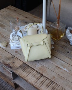 butter yellow şerit detaylı tutma saplı el omuz çantası