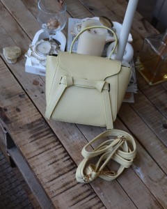 butter yellow şerit detaylı tutma saplı el omuz çantası