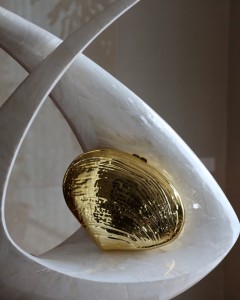 Gold Oval Deniz Kabuğu Mika Zincirli El Omuz Çantası