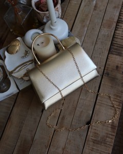  Gold Rugan Metal Tutma Saplı Kapaklı Abiye Çantası