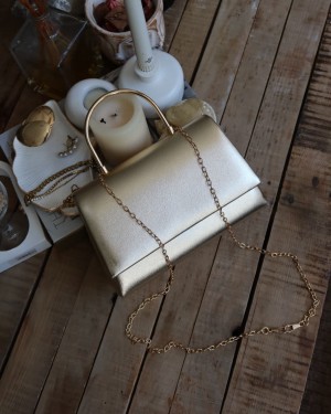  Gold Rugan Metal Tutma Saplı Kapaklı Abiye Çantası