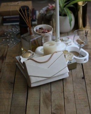  Krem Saten Zarf Kutu Omuz Çantası