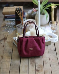bordo süet büzgü doku çift kulplu el omuz çantası