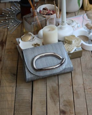 platin çizgi doku tutma aksesuarlı abiye el çantası 