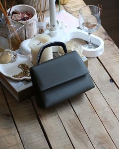 Haki Yeşil Taş Tutma Detaylı Abiye Omuz Çantası